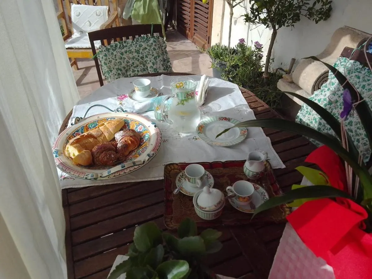Suite 120 Noto