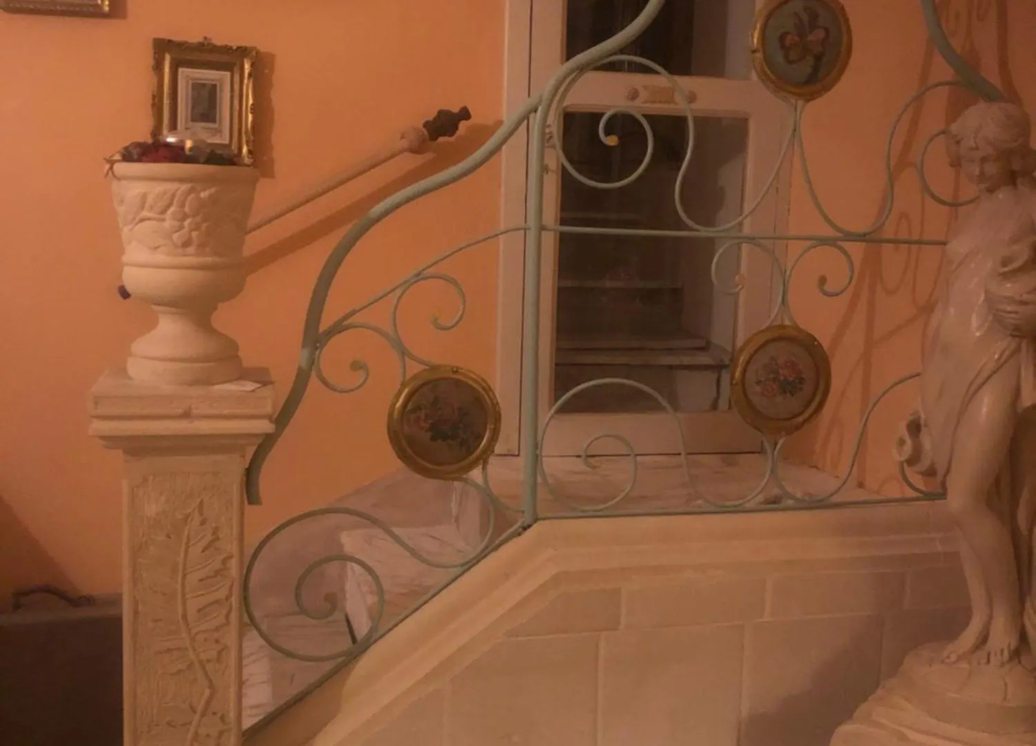 Suite 120 Noto